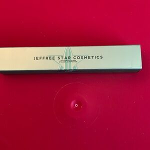 Jeffree Star Assets eyeliner